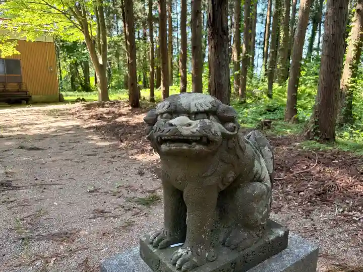 大山神社の{uncategorized: "未分類", other: "その他", undefined: "問題あり", building: "その他建物", grave: "お墓", sacred_gate: "鳥居", guardian: "狛犬", statue: "像", buddha: "仏像", history: "歴史", nature: "自然", garden: "庭園", animal: "動物", pagoda: "塔", temizu: "手水舎", mountain_gate: "山門・神門", sanctuary: "本殿・本堂", subordinate: "末社・摂社", art: "芸術", scenery: "景色", jizo: "地蔵", ema: "絵馬", goshuin: "御朱印", omikuji: "おみくじ", items: "授与品その他", amulet: "お守り", goshuincho: "御朱印帳", eats: "食事", festival: "お祭り", votive_dance: "神楽", shichigosan: "七五三参", wedding: "結婚式", experience: "体験その他", initially: "初詣", around: "周辺", anti_infection: "感染症対策"}