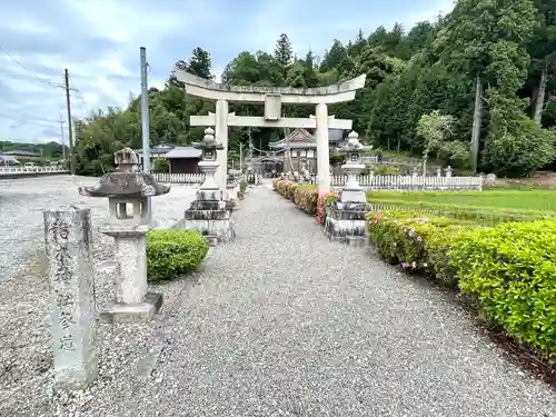 諸木神社の鳥居