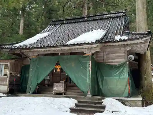 雄山神社中宮祈願殿(富山県)