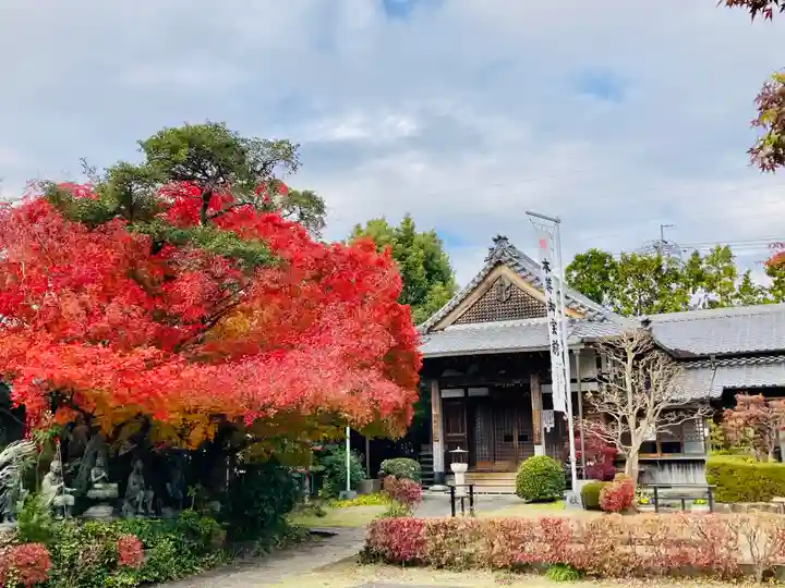 大学院の本殿・本堂