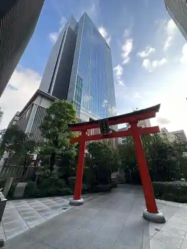 福徳神社（芽吹稲荷）の鳥居