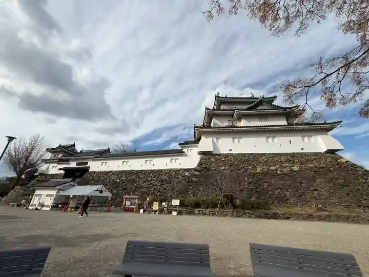 和歌山縣護國神社の{uncategorized: "未分類", other: "その他", undefined: "問題あり", building: "その他建物", grave: "お墓", sacred_gate: "鳥居", guardian: "狛犬", statue: "像", buddha: "仏像", history: "歴史", nature: "自然", garden: "庭園", animal: "動物", pagoda: "塔", temizu: "手水舎", mountain_gate: "山門・神門", sanctuary: "本殿・本堂", subordinate: "末社・摂社", art: "芸術", scenery: "景色", jizo: "地蔵", ema: "絵馬", goshuin: "御朱印", omikuji: "おみくじ", items: "授与品その他", amulet: "お守り", goshuincho: "御朱印帳", eats: "食事", festival: "お祭り", votive_dance: "神楽", shichigosan: "七五三参", wedding: "結婚式", experience: "体験その他", initially: "初詣", around: "周辺", anti_infection: "感染症対策"}
