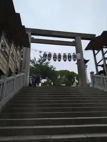 伊勢山皇大神宮の鳥居