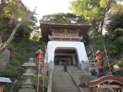 江島神社の山門・神門