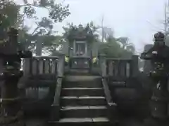 三峯神社の末社