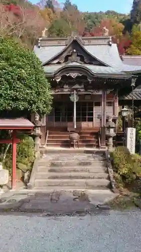 霊巌寺の本殿・本堂
