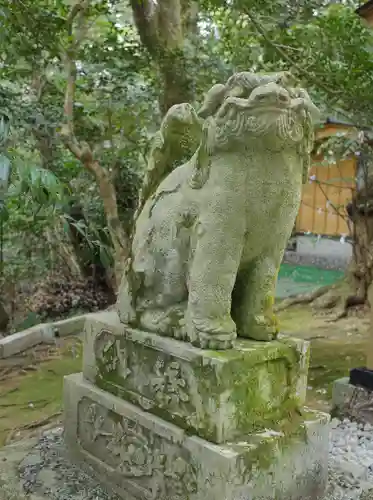 須須神社の狛犬