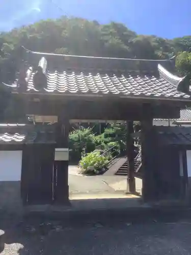 大泉寺の山門