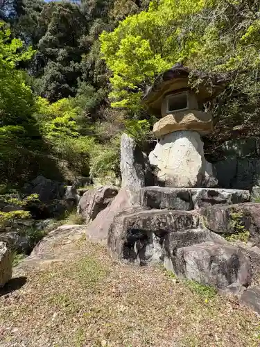 善住禅寺の{uncategorized: "未分類", other: "その他", undefined: "問題あり", building: "その他建物", grave: "お墓", sacred_gate: "鳥居", guardian: "狛犬", statue: "像", buddha: "仏像", history: "歴史", nature: "自然", garden: "庭園", animal: "動物", pagoda: "塔", temizu: "手水舎", mountain_gate: "山門・神門", sanctuary: "本殿・本堂", subordinate: "末社・摂社", art: "芸術", scenery: "景色", jizo: "地蔵", ema: "絵馬", goshuin: "御朱印", omikuji: "おみくじ", items: "授与品その他", amulet: "お守り", goshuincho: "御朱印帳", eats: "食事", festival: "お祭り", votive_dance: "神楽", shichigosan: "七五三参", wedding: "結婚式", experience: "体験その他", initially: "初詣", around: "周辺", anti_infection: "感染症対策"}