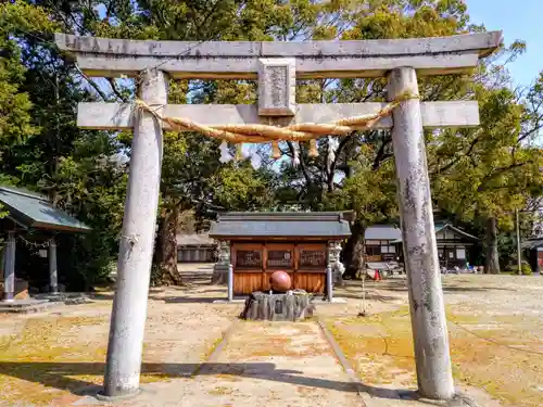 若宮八幡社（力長町）の鳥居