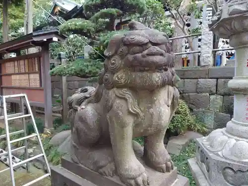 大鷲神社の狛犬