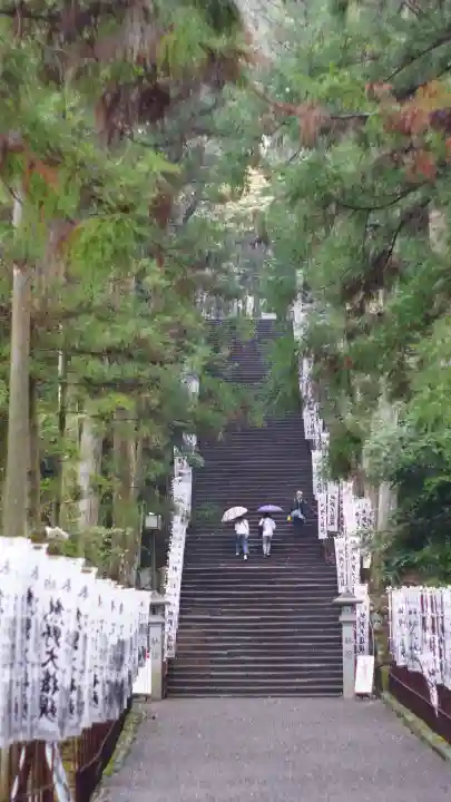 熊野本宮大社の{uncategorized: "未分類", other: "その他", undefined: "問題あり", building: "その他建物", grave: "お墓", sacred_gate: "鳥居", guardian: "狛犬", statue: "像", buddha: "仏像", history: "歴史", nature: "自然", garden: "庭園", animal: "動物", pagoda: "塔", temizu: "手水舎", mountain_gate: "山門・神門", sanctuary: "本殿・本堂", subordinate: "末社・摂社", art: "芸術", scenery: "景色", jizo: "地蔵", ema: "絵馬", goshuin: "御朱印", omikuji: "おみくじ", items: "授与品その他", amulet: "お守り", goshuincho: "御朱印帳", eats: "食事", festival: "お祭り", votive_dance: "神楽", shichigosan: "七五三参", wedding: "結婚式", experience: "体験その他", initially: "初詣", around: "周辺", anti_infection: "感染症対策"}
