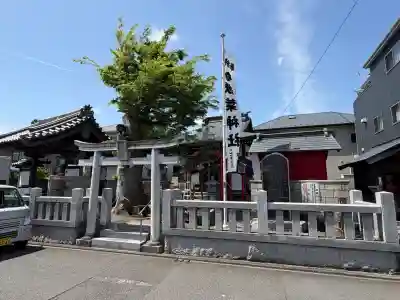 秋葉神社の{uncategorized: "未分類", other: "その他", undefined: "問題あり", building: "その他建物", grave: "お墓", sacred_gate: "鳥居", guardian: "狛犬", statue: "像", buddha: "仏像", history: "歴史", nature: "自然", garden: "庭園", animal: "動物", pagoda: "塔", temizu: "手水舎", mountain_gate: "山門・神門", sanctuary: "本殿・本堂", subordinate: "末社・摂社", art: "芸術", scenery: "景色", jizo: "地蔵", ema: "絵馬", goshuin: "御朱印", omikuji: "おみくじ", items: "授与品その他", amulet: "お守り", goshuincho: "御朱印帳", eats: "食事", festival: "お祭り", votive_dance: "神楽", shichigosan: "七五三参", wedding: "結婚式", experience: "体験その他", initially: "初詣", around: "周辺", anti_infection: "感染症対策"}