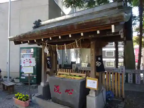 高円寺氷川神社の手水