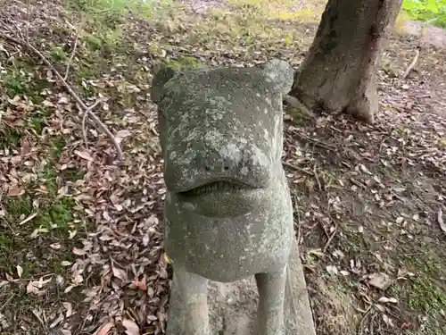 鹿渡神社の狛犬