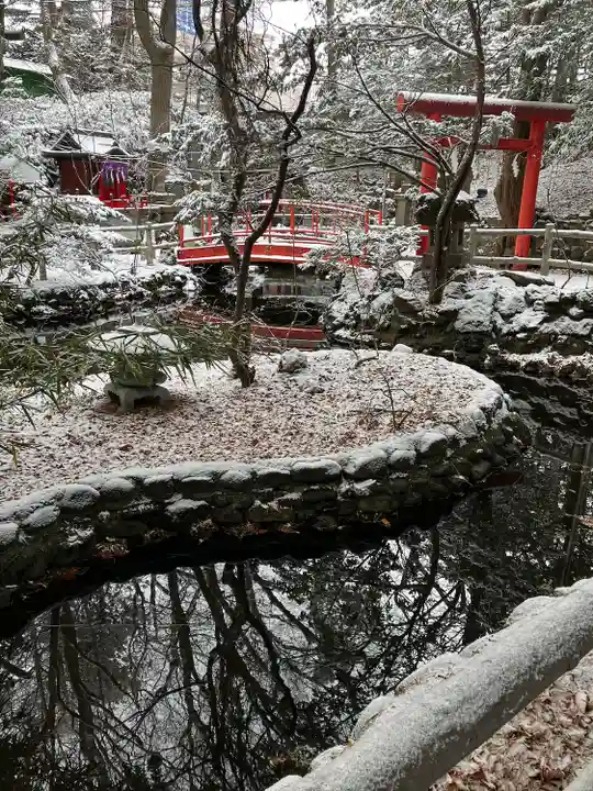白石神社の庭園