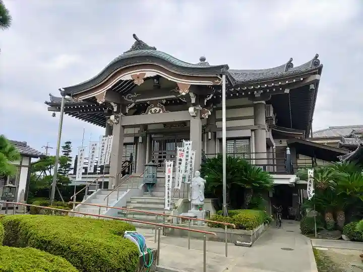長福寺の本殿・本堂