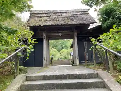 東慶寺の山門・神門