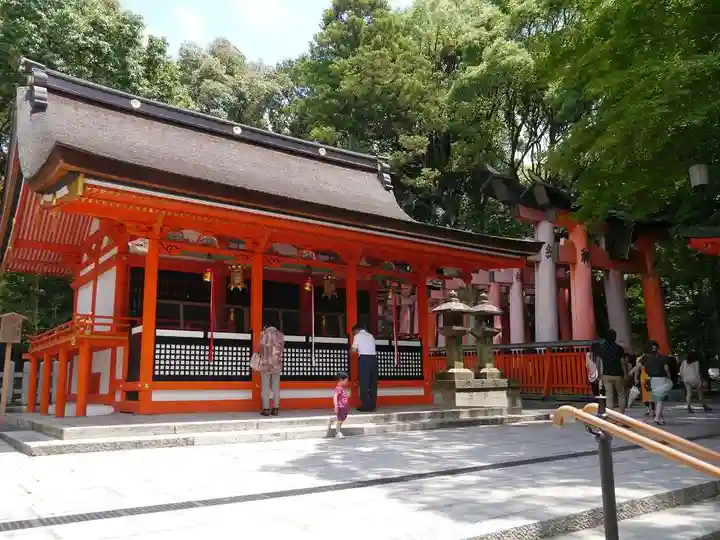 伏見稲荷大社の本殿・本堂