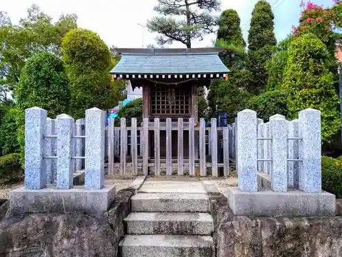 天神社の本殿