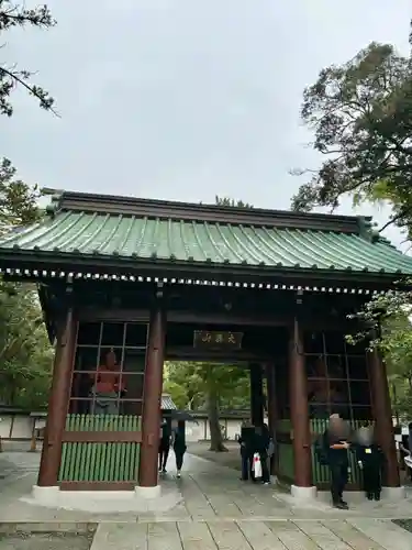 高徳院の山門・神門