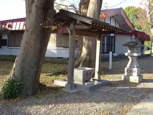 八幡神社の手水舎