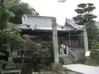 甲山寺の本殿・本堂