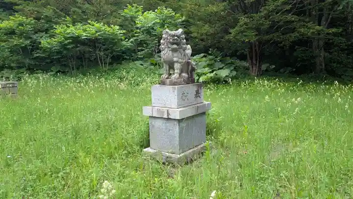 南富良野神社の狛犬