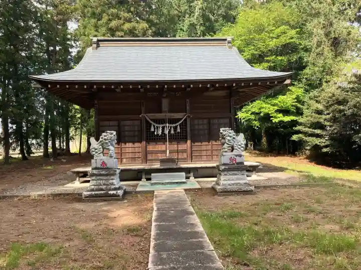 下蒲生蒲生神社の{uncategorized: "未分類", other: "その他", undefined: "問題あり", building: "その他建物", grave: "お墓", sacred_gate: "鳥居", guardian: "狛犬", statue: "像", buddha: "仏像", history: "歴史", nature: "自然", garden: "庭園", animal: "動物", pagoda: "塔", temizu: "手水舎", mountain_gate: "山門・神門", sanctuary: "本殿・本堂", subordinate: "末社・摂社", art: "芸術", scenery: "景色", jizo: "地蔵", ema: "絵馬", goshuin: "御朱印", omikuji: "おみくじ", items: "授与品その他", amulet: "お守り", goshuincho: "御朱印帳", eats: "食事", festival: "お祭り", votive_dance: "神楽", shichigosan: "七五三参", wedding: "結婚式", experience: "体験その他", initially: "初詣", around: "周辺", anti_infection: "感染症対策"}