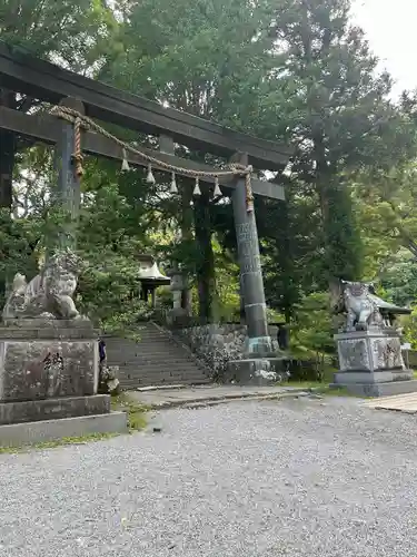 諏訪大社上社前宮(長野県)