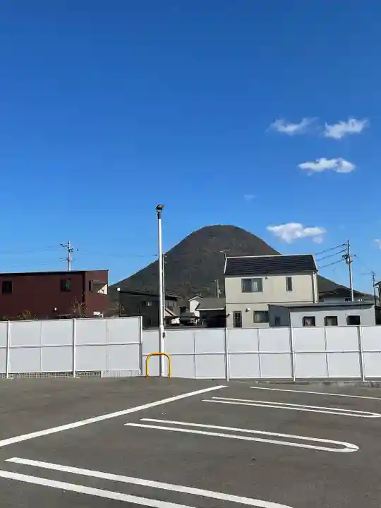 丸亀春日神社の周辺