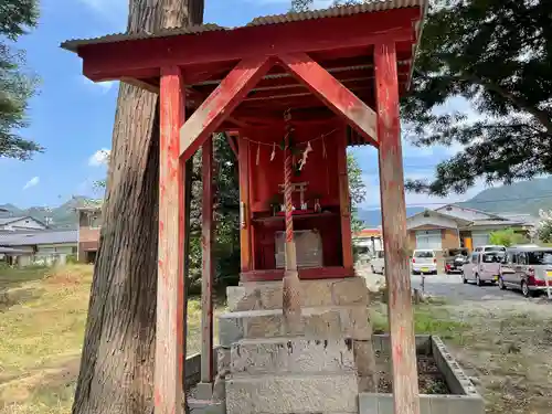 築山神社の末社