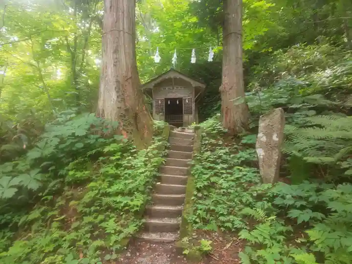 戸隠神社奥社の末社・摂社