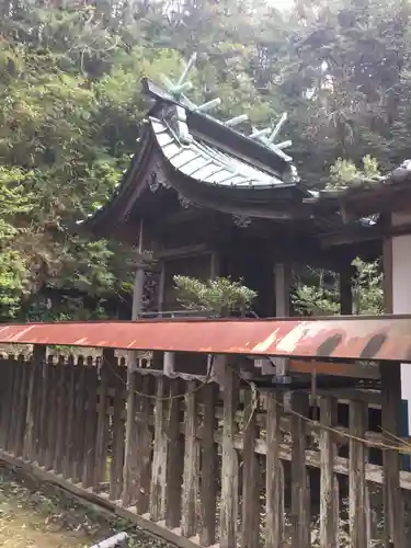 天志良波神社の本殿