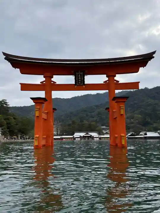 厳島神社(広島県)