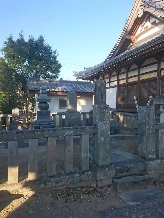 成就院の末社・摂社