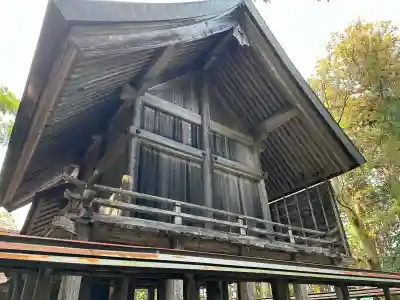 能義神社の{uncategorized: "未分類", other: "その他", undefined: "問題あり", building: "その他建物", grave: "お墓", sacred_gate: "鳥居", guardian: "狛犬", statue: "像", buddha: "仏像", history: "歴史", nature: "自然", garden: "庭園", animal: "動物", pagoda: "塔", temizu: "手水舎", mountain_gate: "山門・神門", sanctuary: "本殿・本堂", subordinate: "末社・摂社", art: "芸術", scenery: "景色", jizo: "地蔵", ema: "絵馬", goshuin: "御朱印", omikuji: "おみくじ", items: "授与品その他", amulet: "お守り", goshuincho: "御朱印帳", eats: "食事", festival: "お祭り", votive_dance: "神楽", shichigosan: "七五三参", wedding: "結婚式", experience: "体験その他", initially: "初詣", around: "周辺", anti_infection: "感染症対策"}