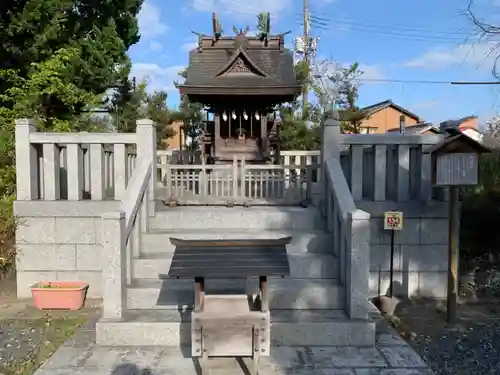 闘鶏神社の末社