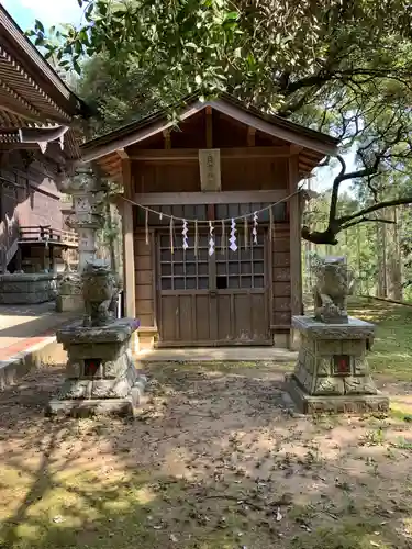 白山神社の末社