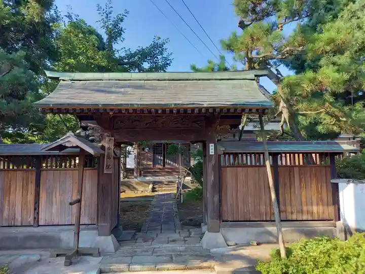 本高院の山門・神門