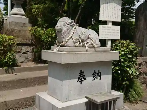 羊神社の狛犬