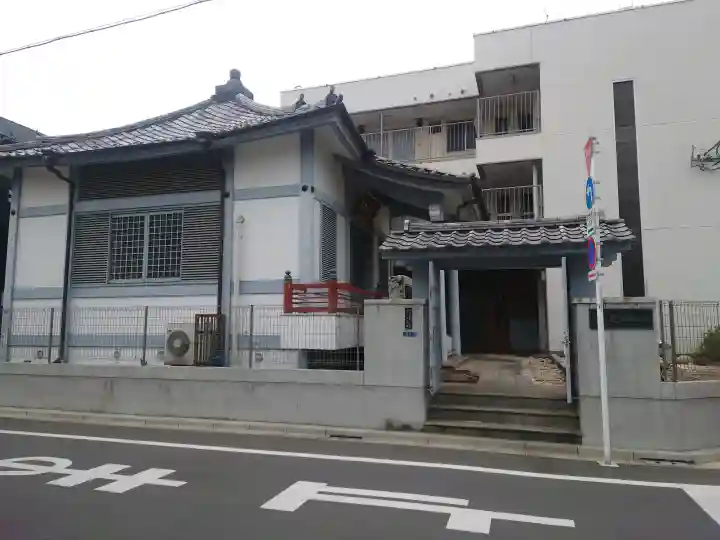一道院の{uncategorized: "未分類", other: "その他", undefined: "問題あり", building: "その他建物", grave: "お墓", sacred_gate: "鳥居", guardian: "狛犬", statue: "像", buddha: "仏像", history: "歴史", nature: "自然", garden: "庭園", animal: "動物", pagoda: "塔", temizu: "手水舎", mountain_gate: "山門・神門", sanctuary: "本殿・本堂", subordinate: "末社・摂社", art: "芸術", scenery: "景色", jizo: "地蔵", ema: "絵馬", goshuin: "御朱印", omikuji: "おみくじ", items: "授与品その他", amulet: "お守り", goshuincho: "御朱印帳", eats: "食事", festival: "お祭り", votive_dance: "神楽", shichigosan: "七五三参", wedding: "結婚式", experience: "体験その他", initially: "初詣", around: "周辺", anti_infection: "感染症対策"}