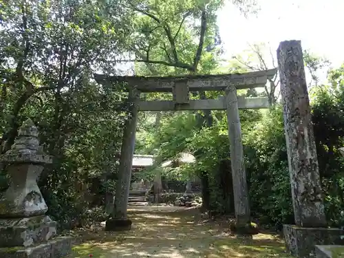 利川神社の鳥居