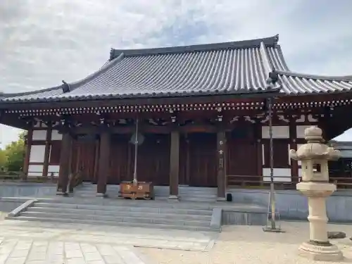 無量院の{uncategorized: "未分類", other: "その他", undefined: "問題あり", building: "その他建物", grave: "お墓", sacred_gate: "鳥居", guardian: "狛犬", statue: "像", buddha: "仏像", history: "歴史", nature: "自然", garden: "庭園", animal: "動物", pagoda: "塔", temizu: "手水舎", mountain_gate: "山門・神門", sanctuary: "本殿・本堂", subordinate: "末社・摂社", art: "芸術", scenery: "景色", jizo: "地蔵", ema: "絵馬", goshuin: "御朱印", omikuji: "おみくじ", items: "授与品その他", amulet: "お守り", goshuincho: "御朱印帳", eats: "食事", festival: "お祭り", votive_dance: "神楽", shichigosan: "七五三参", wedding: "結婚式", experience: "体験その他", initially: "初詣", around: "周辺", anti_infection: "感染症対策"}