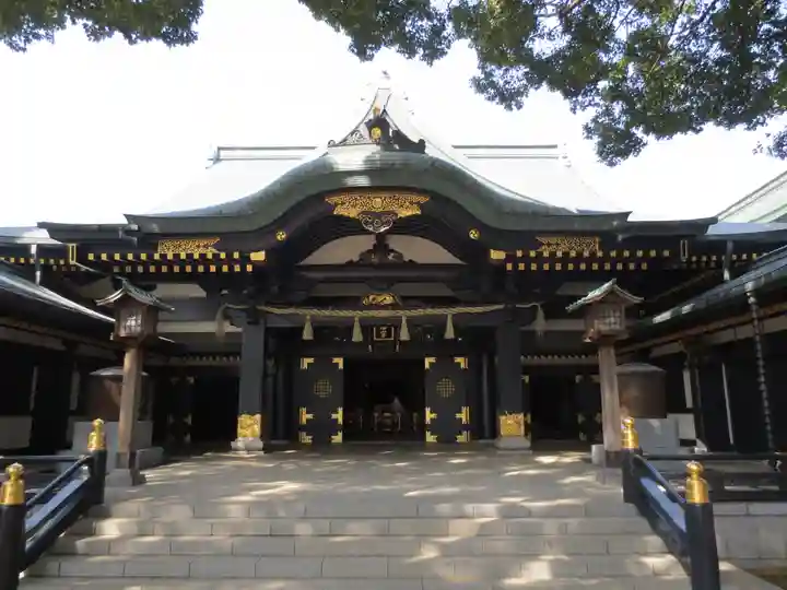 穴八幡宮の本殿・本堂