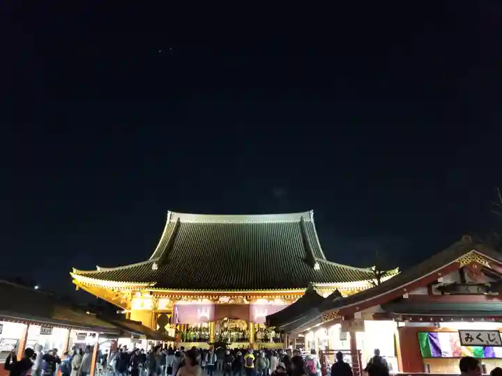 浅草寺の本殿・本堂