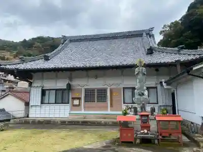 海恵寺の{uncategorized: "未分類", other: "その他", undefined: "問題あり", building: "その他建物", grave: "お墓", sacred_gate: "鳥居", guardian: "狛犬", statue: "像", buddha: "仏像", history: "歴史", nature: "自然", garden: "庭園", animal: "動物", pagoda: "塔", temizu: "手水舎", mountain_gate: "山門・神門", sanctuary: "本殿・本堂", subordinate: "末社・摂社", art: "芸術", scenery: "景色", jizo: "地蔵", ema: "絵馬", goshuin: "御朱印", omikuji: "おみくじ", items: "授与品その他", amulet: "お守り", goshuincho: "御朱印帳", eats: "食事", festival: "お祭り", votive_dance: "神楽", shichigosan: "七五三参", wedding: "結婚式", experience: "体験その他", initially: "初詣", around: "周辺", anti_infection: "感染症対策"}