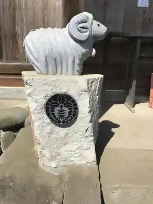 羊神社の狛犬