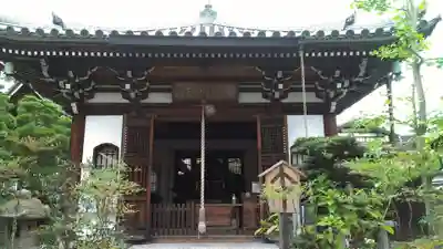 慈済院の本殿・本堂