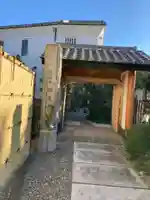 圓定寺の山門・神門